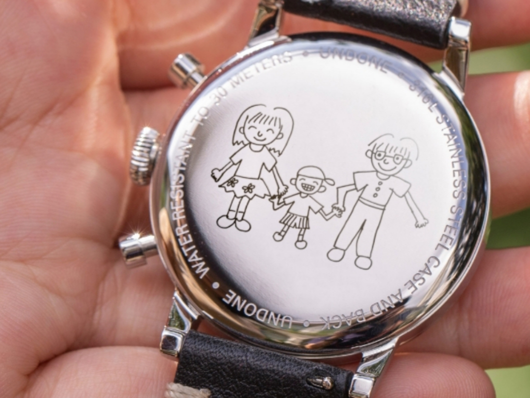 手書きのイラストが刻印できる カスタムウオッチブランド アンダーン が横浜高島屋にてイベントを開催 Watch Life News ウオッチライフを楽しむ時計総合ニュースサイト 手書きのイラストが刻印できる カスタムウオッチブランド アンダーン が横浜高島屋にてイベントを開催 Watch Life News ウオッチライフを楽しむ時計総合ニュースサイト