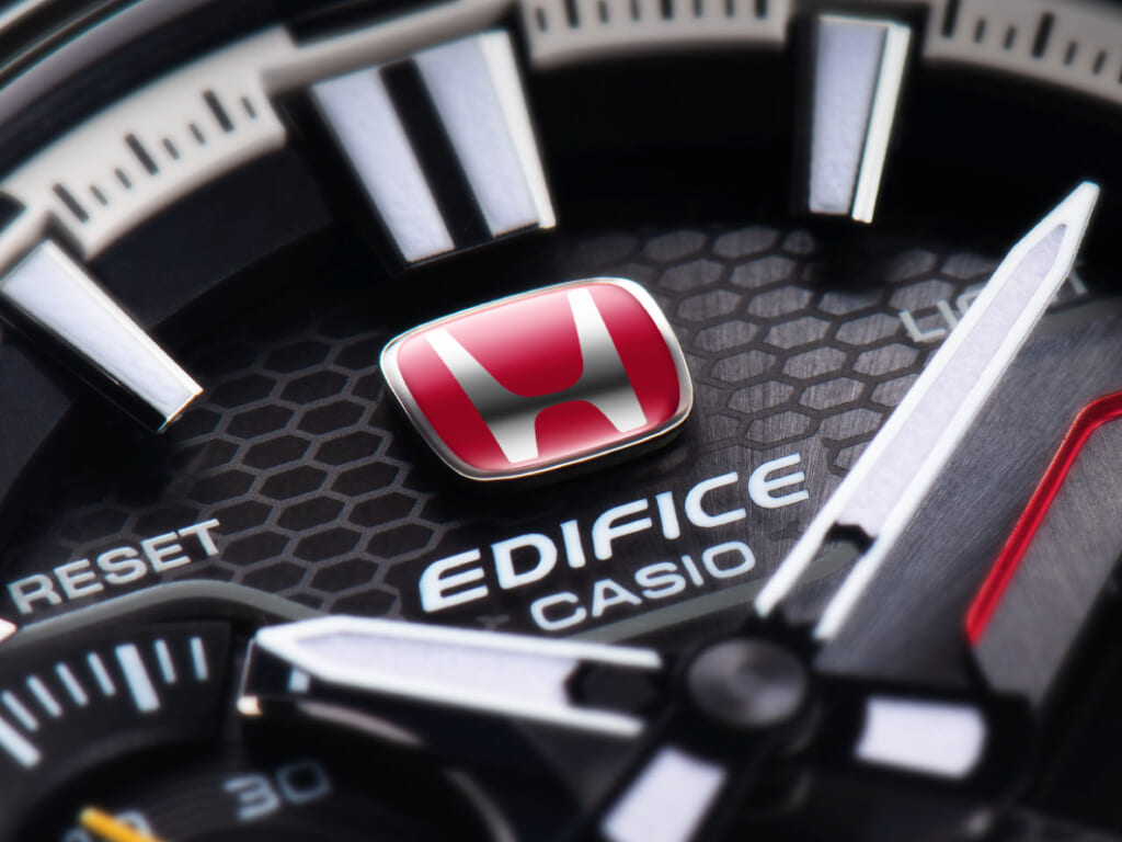 EDIFICE-Honda-TYPE-R-Edition-ECB-2200HTR