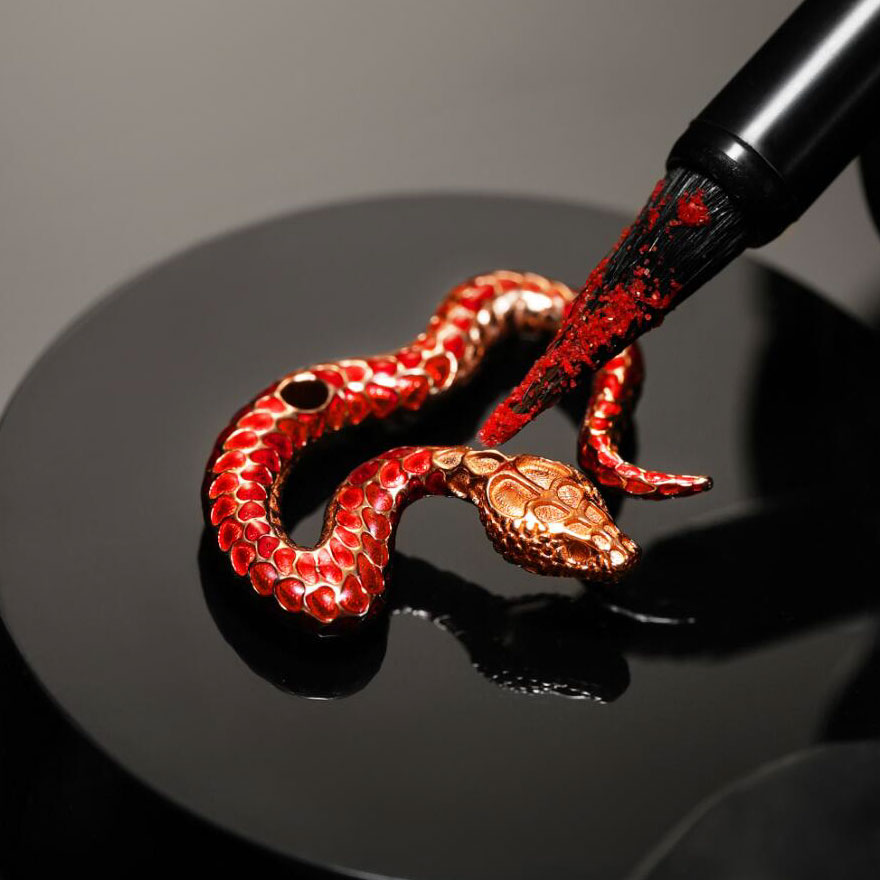 LUCKY-HARVEY_detail