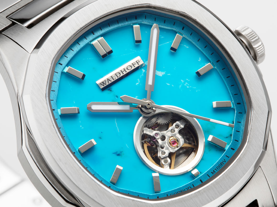 Navigator-Turquoise_dial