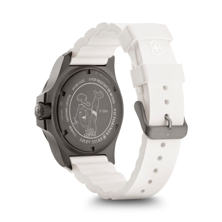 Victorinox×softbankhawks collaboration watch