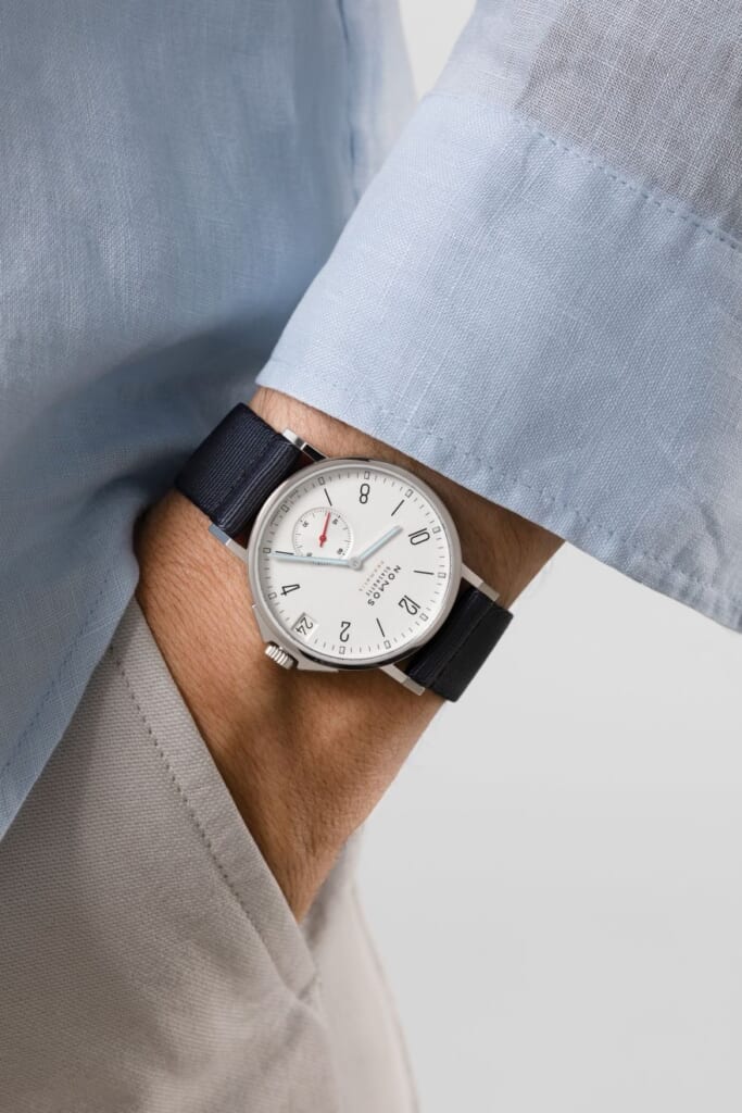 NOMOS GLASHÜTTE ahoi-neomatik-38-date