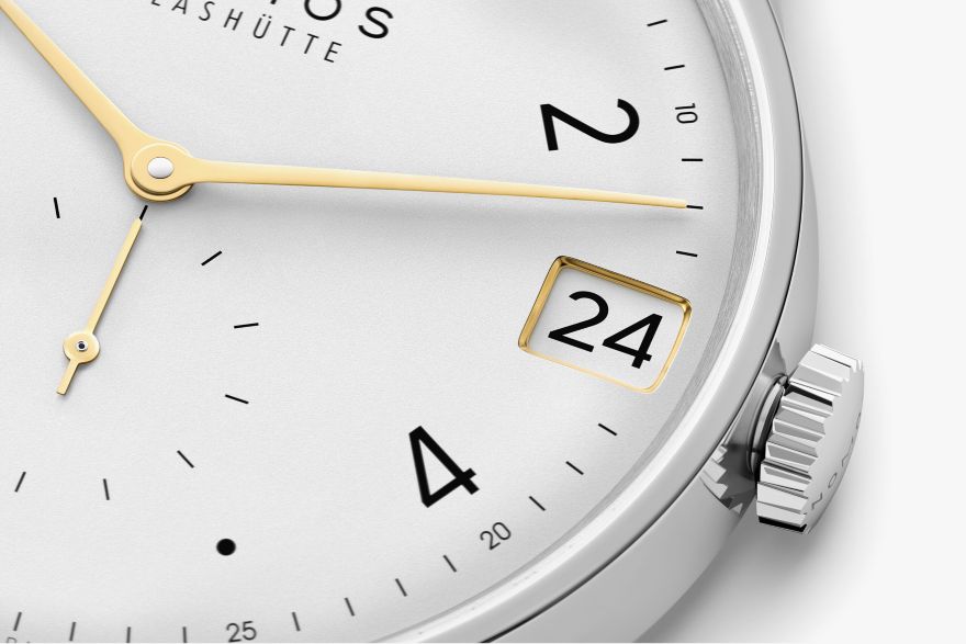 NOMOS GLASHÜTTE minimatik-39-date