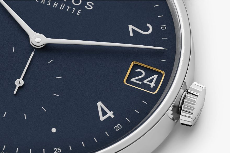 NOMOS GLASHÜTTE minimatik-39-date