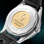 32068A01_caseback