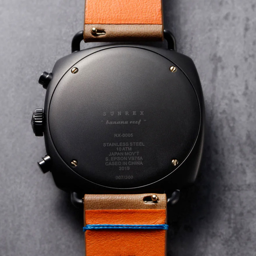 THE-BANANA-REEF_caseback
