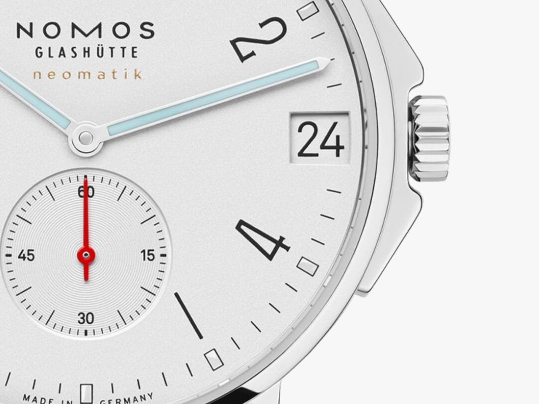 NOMOS GLASHÜTTE ahoi-neomatik-38-date