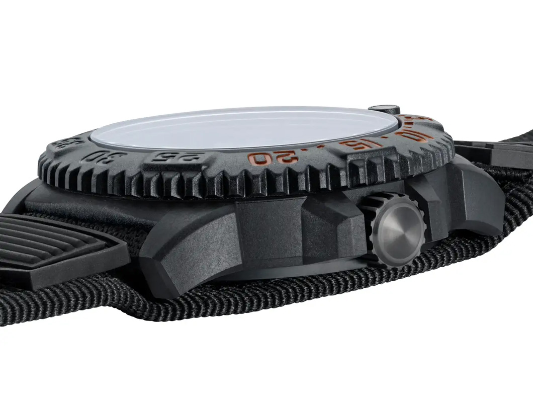 Luminox Navy SEAL COLORMARK 3050 SERIES