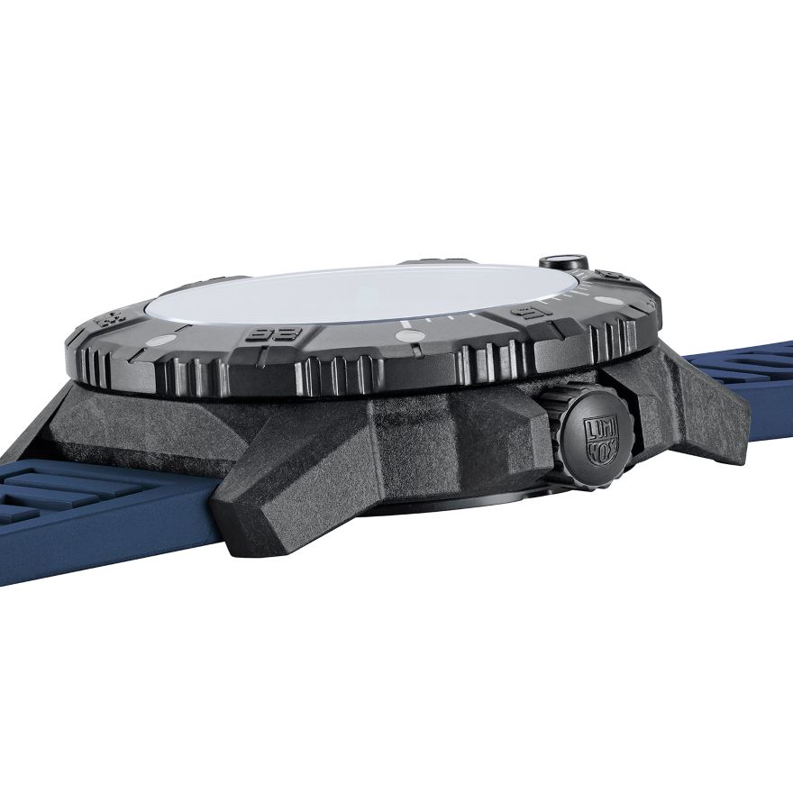 Luminox RED BULL AMPOL RACING LIMITED