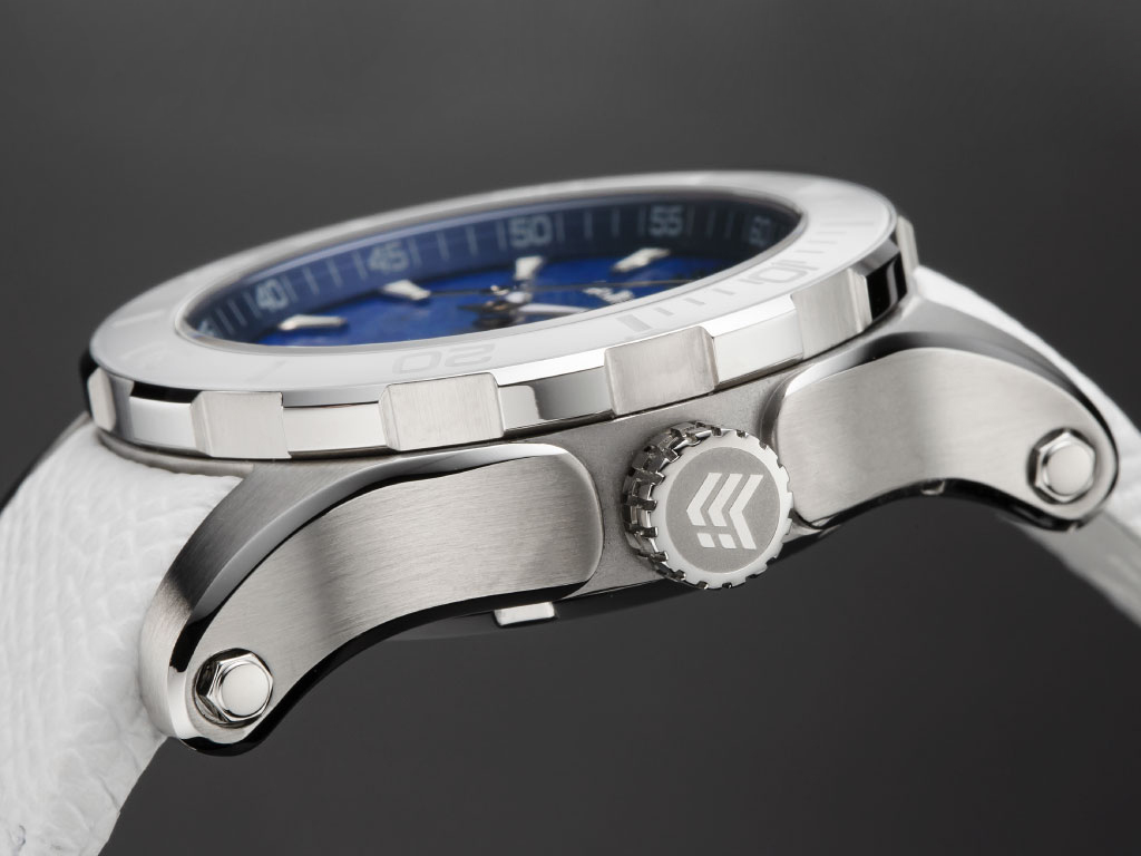 Lapis-Lazuli_P_case