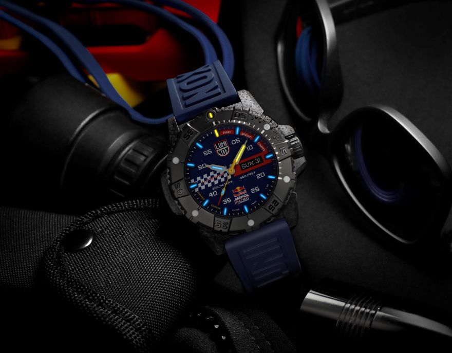 Luminox RED BULL AMPOL RACING LIMITED