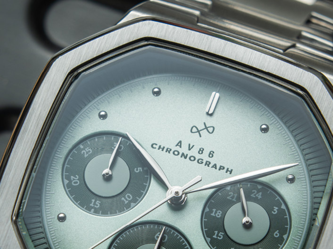 AV86（エーブイエイティシックス）1904 Chronograph