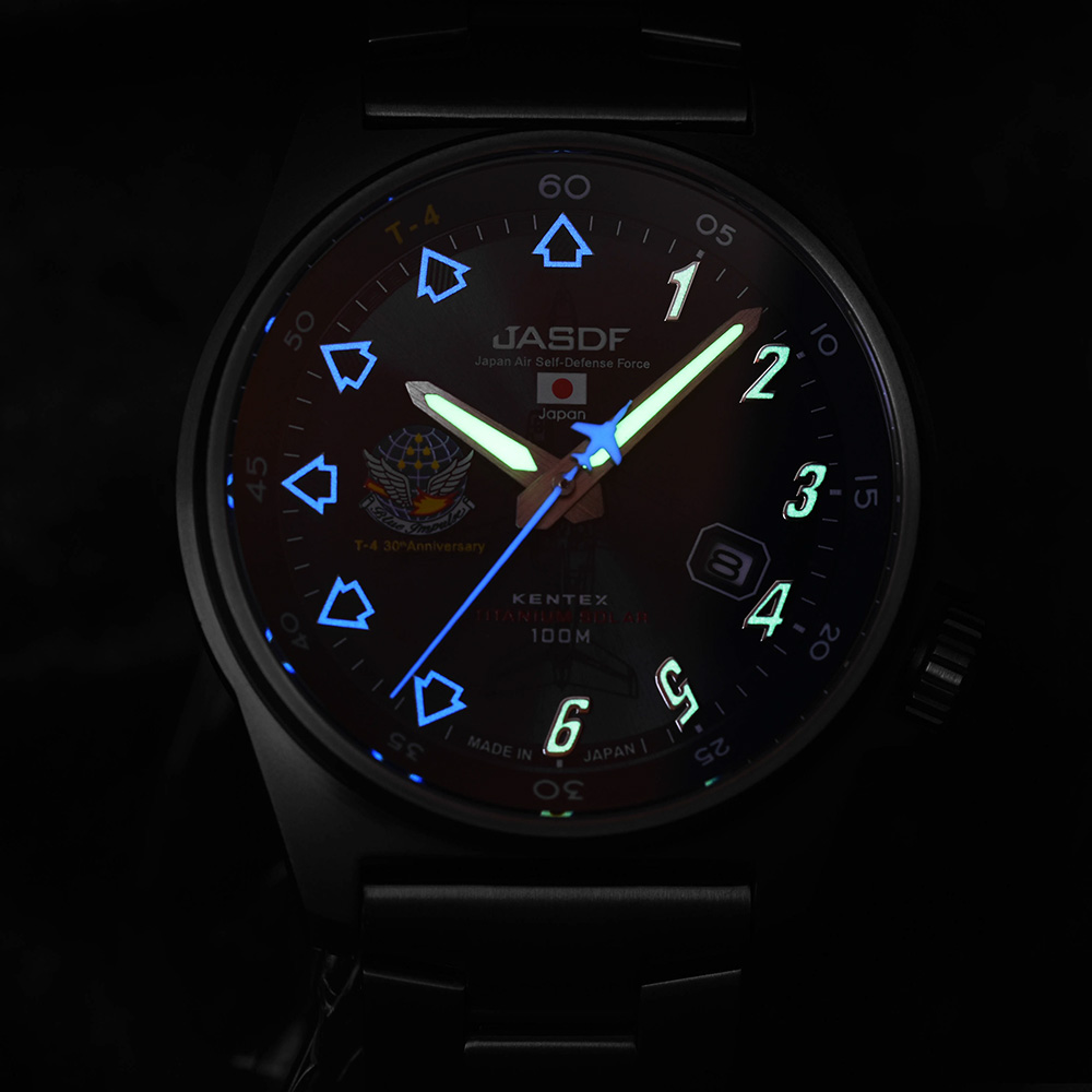 ケンテックス（KENTEX）Blue Impulse チタンソーラー T-4 30周年記念モデル