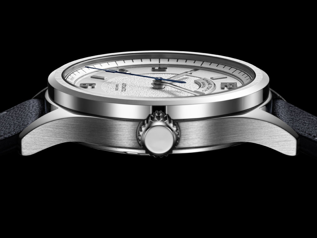 IWAO-GINKAI_caseside