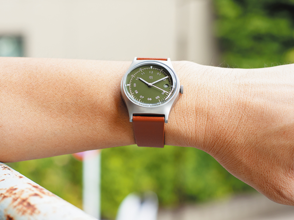 MUS+06-BROWN-AUTO_size