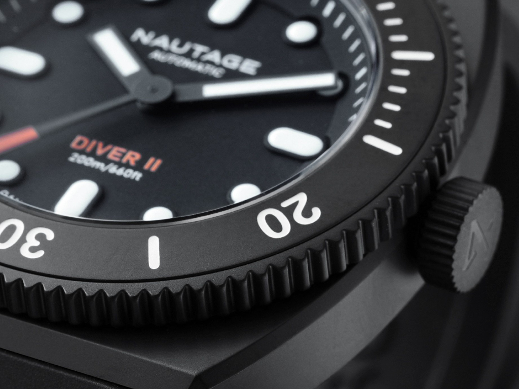 Diver-II_bezel