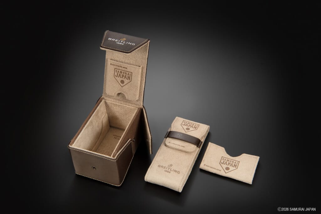 BREITLING（ブライトリング） ナビタイマー オートマチック GMT 41 侍ジャパン リミテッド