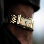 on-bracelet-gold_size