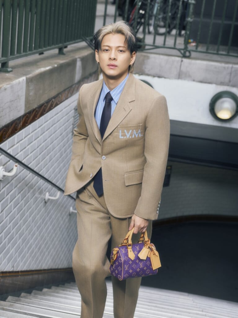 ルイ・ヴィトン 平野紫耀 タンブール オトマティック スティール ブルー