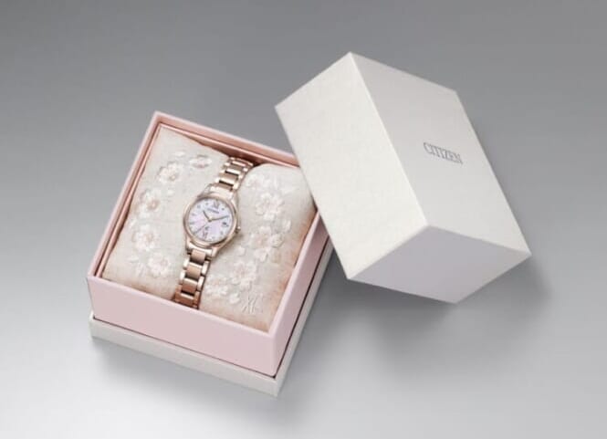 CITIZEN xC(シチズン クロスシー) 30周年アニバーサリー SAKURA限定モデル hikari collection エコ・ドライブ電波時計 ハッピーフライト