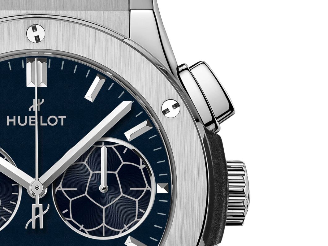 HUBLOT（ウブロ） クラシック・フュージョン クロノグラフ チタニウム ブルー ヴィクトリー