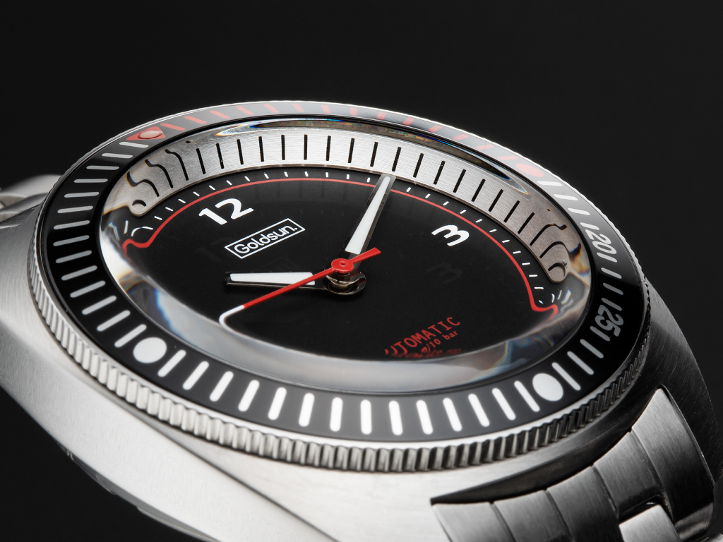 AQUA-LINE_Heritage_caseside