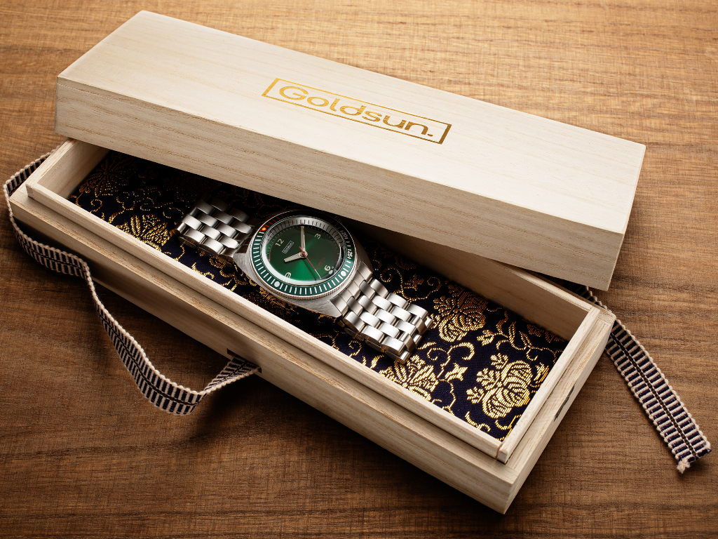 AQUA-LINE_tokiwagreen_box