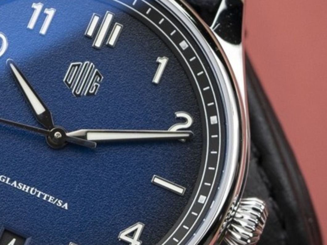 DUG Glashütte（DUG） Purist Typ 2