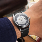 Nivada Grenchen（ニバダ・グレンヒェン） Antarctic Glacier（アンタークティック・グレイシャー）