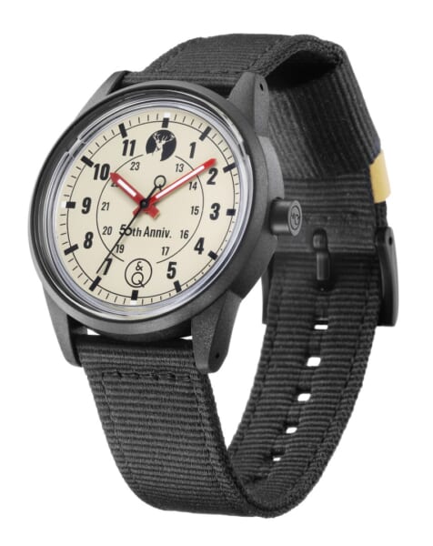 シチズン Q&Q Smile Solar（キューアンドキュー スマイルソーラー） キャプテンスタッグ コラボウオッチ