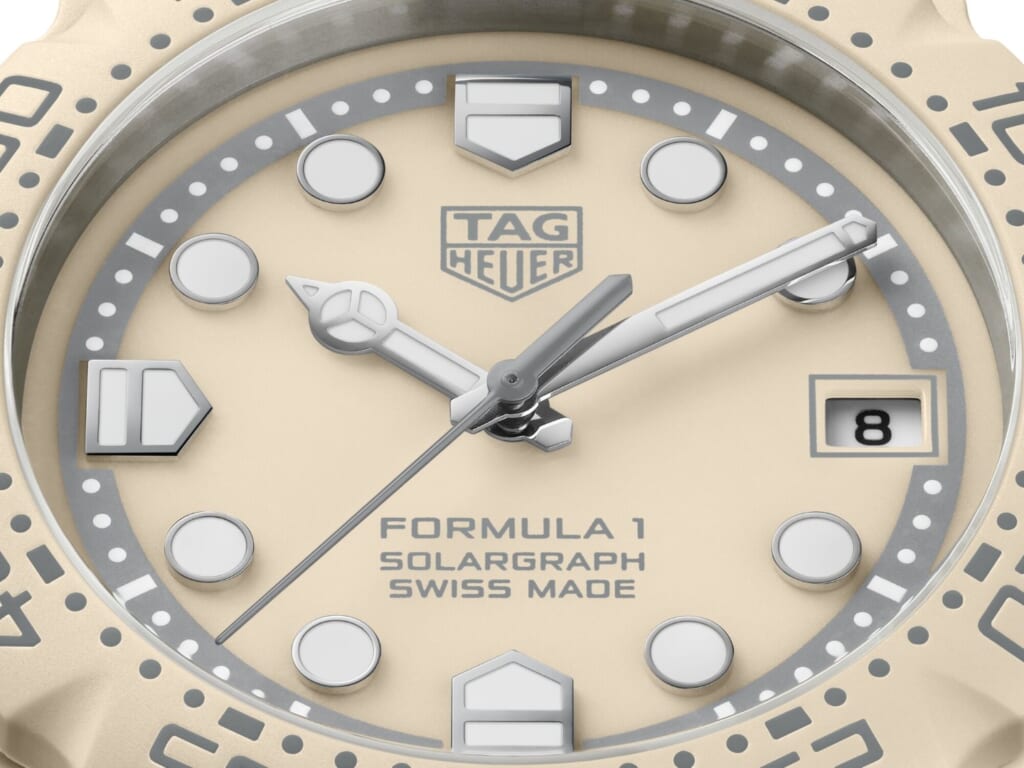 TAG Heuer（タグ・ホイヤー） フォーミュラ1 ソーラーグラフ パステルカラー