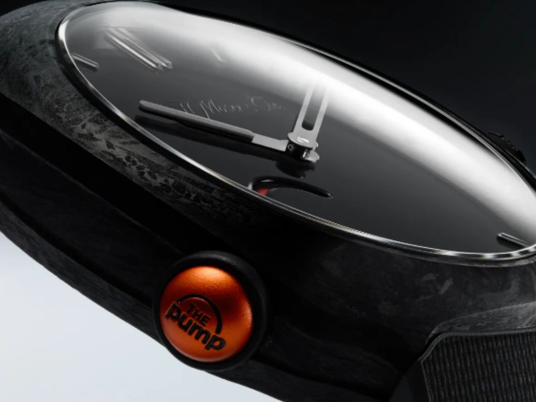 H.モーザー × Reebok（リーボック） ストリームライナー・ポンプ