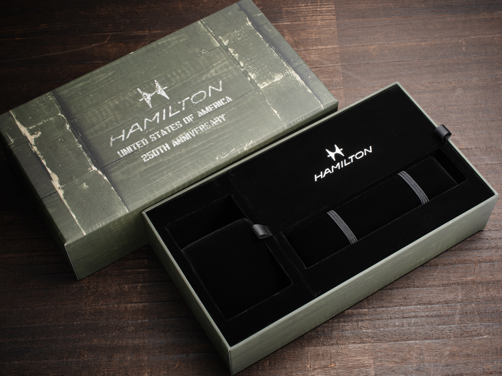 H69399932Box02