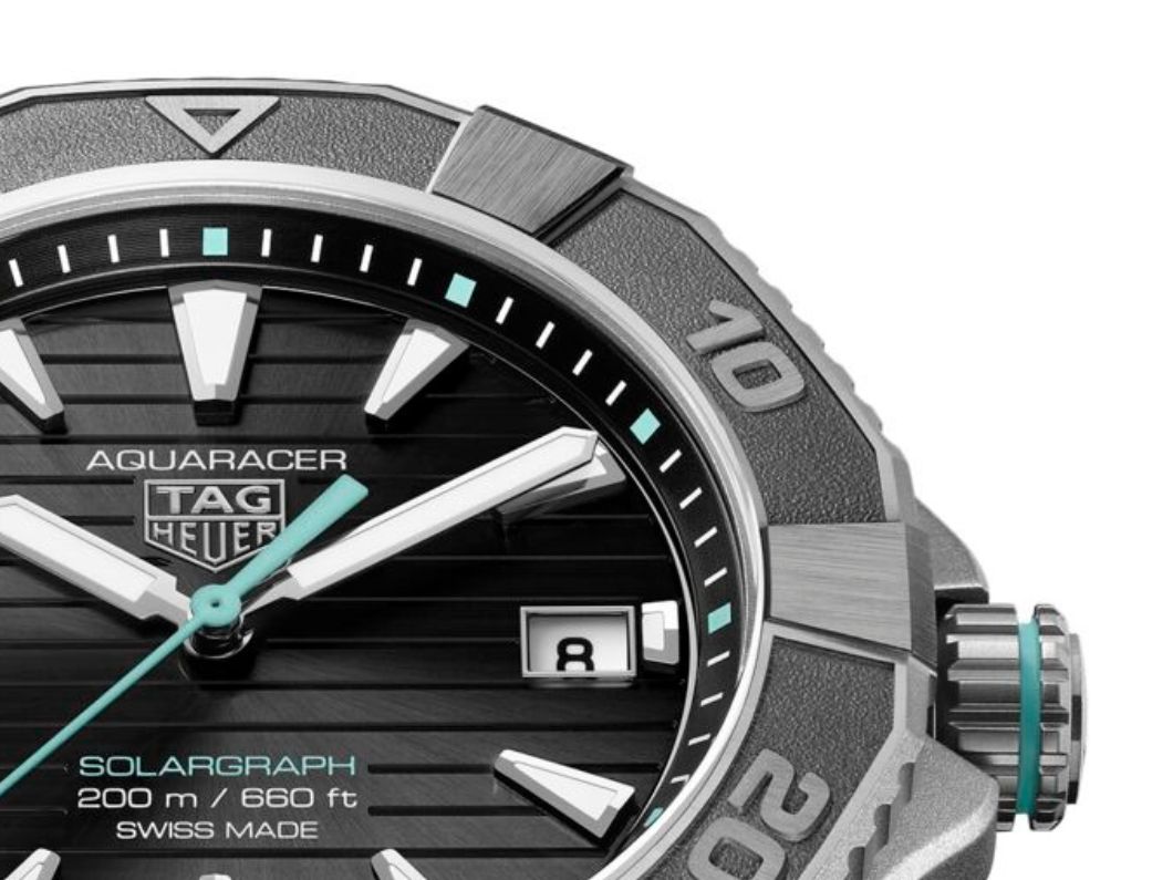 TAG Heuer（タグ・ホイヤー） アクアレーサー プロフェッショナル ソーラーグラフ コレクション