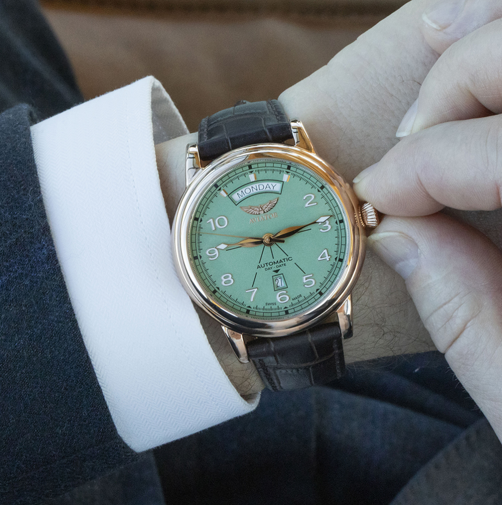 AVIATOR（アビエイター） Douglas Day-Date 45