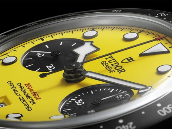 TUDOR(チューダー) ブラックベイ クロノ 39 “バンブルビー”