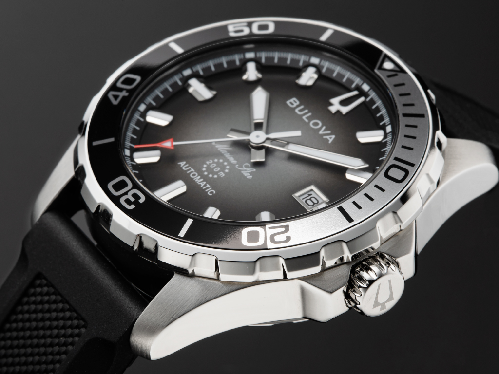 Black-98B465_caseside