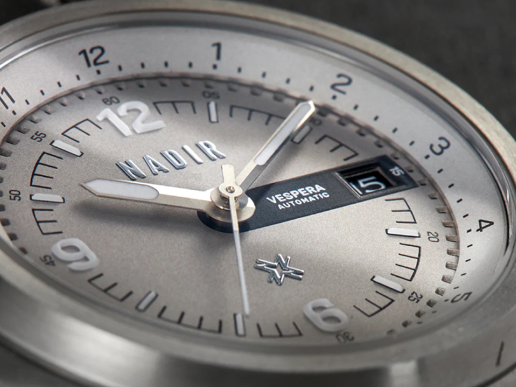 Vespera-Grey_dial