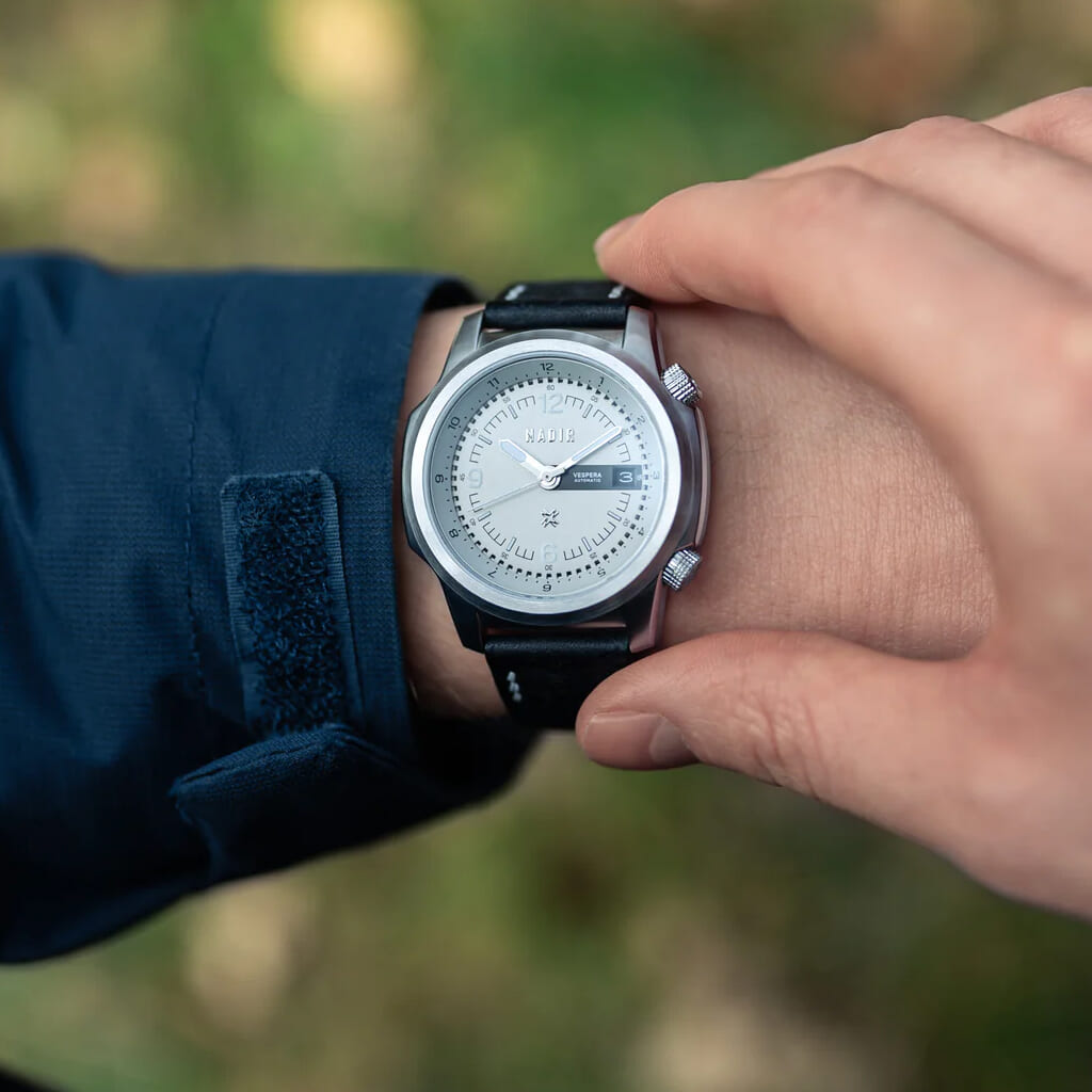 Vespera-Grey_size