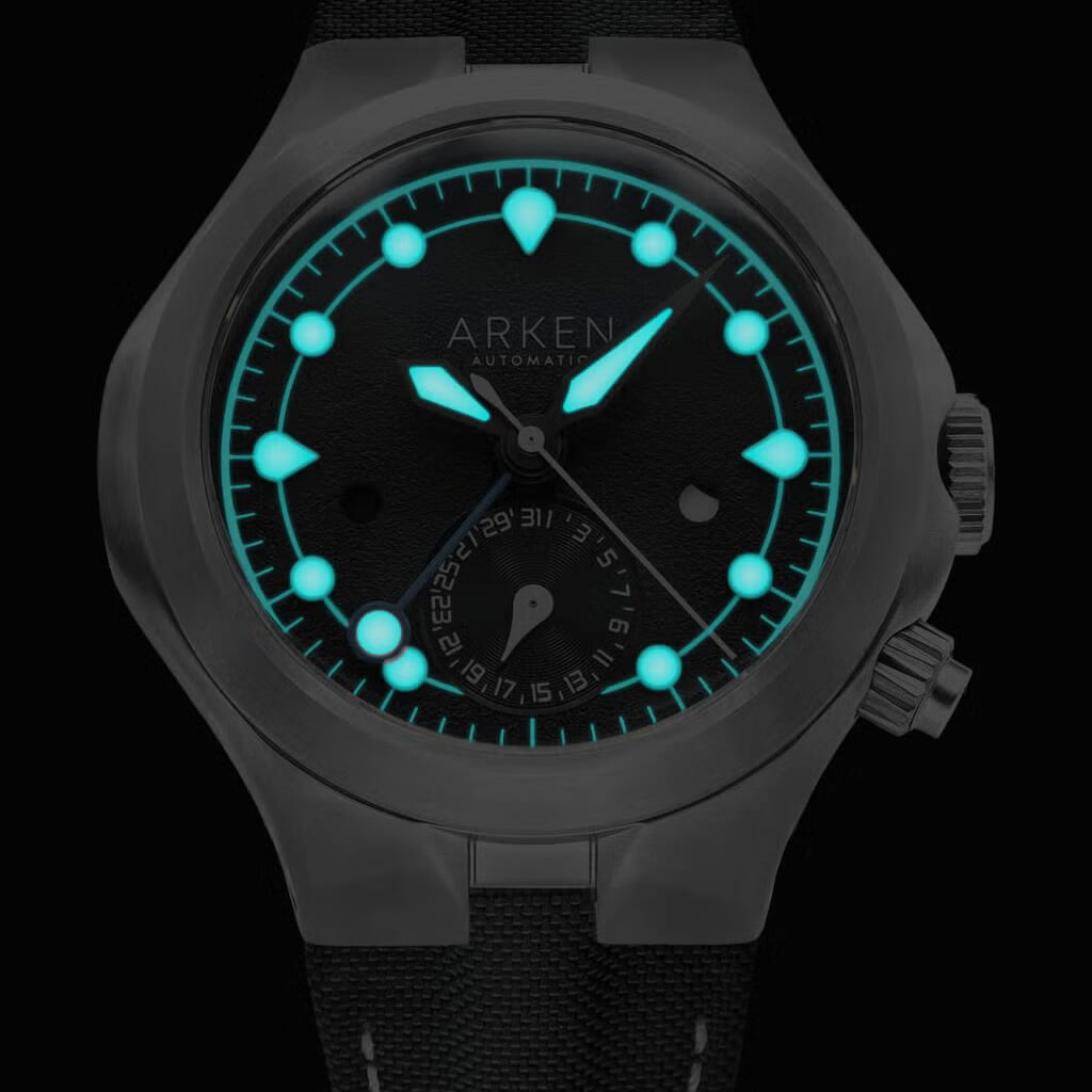 Alterum-Black_ldial