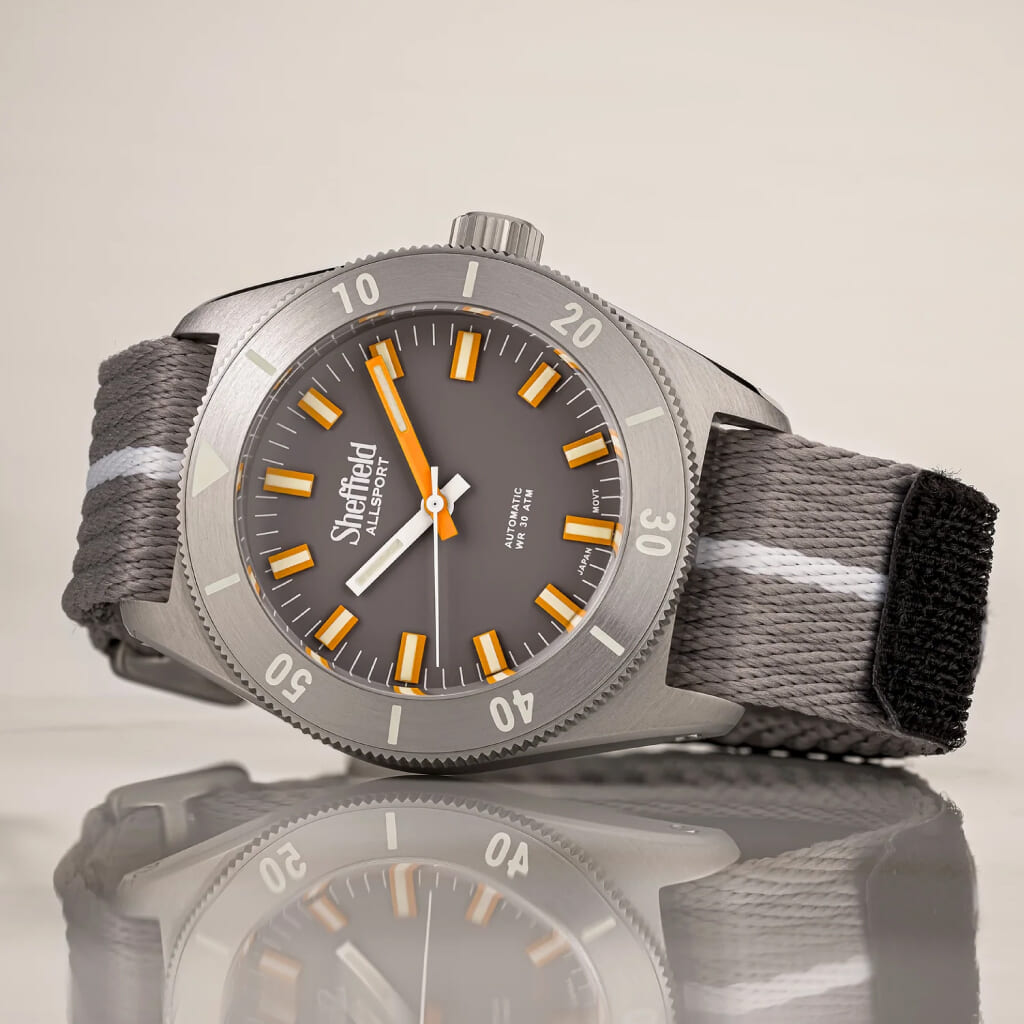 Deep-Gray-300