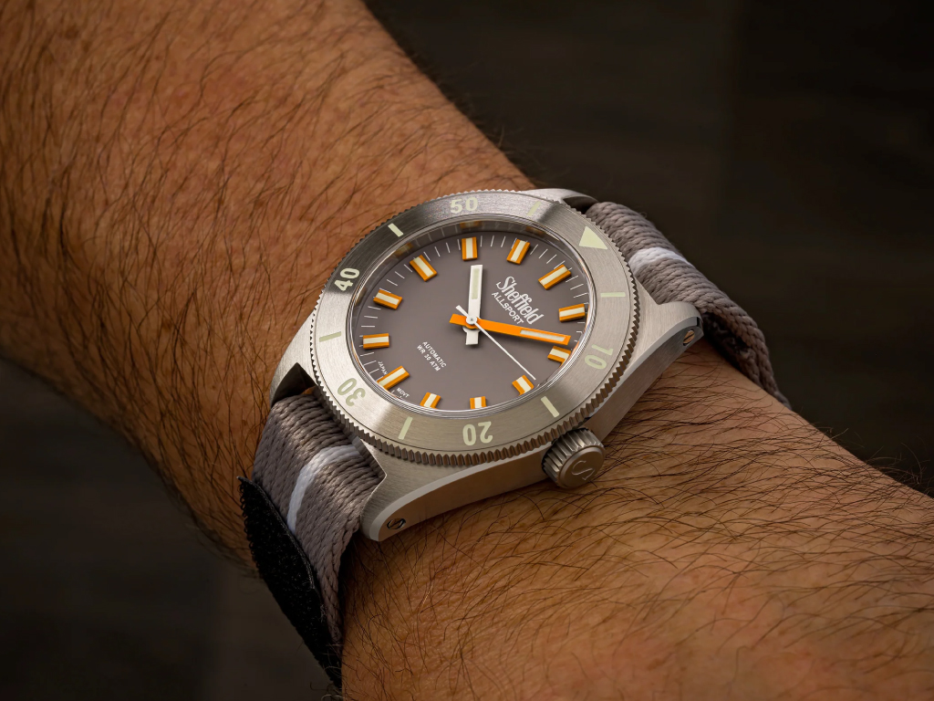 Deep-Gray-300_size