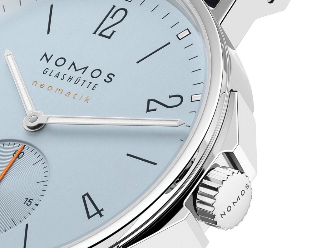NOMOS GLASHÜTTE（ノモス グラスヒュッテ） アホイ ネオマティック スカイ＆サンド