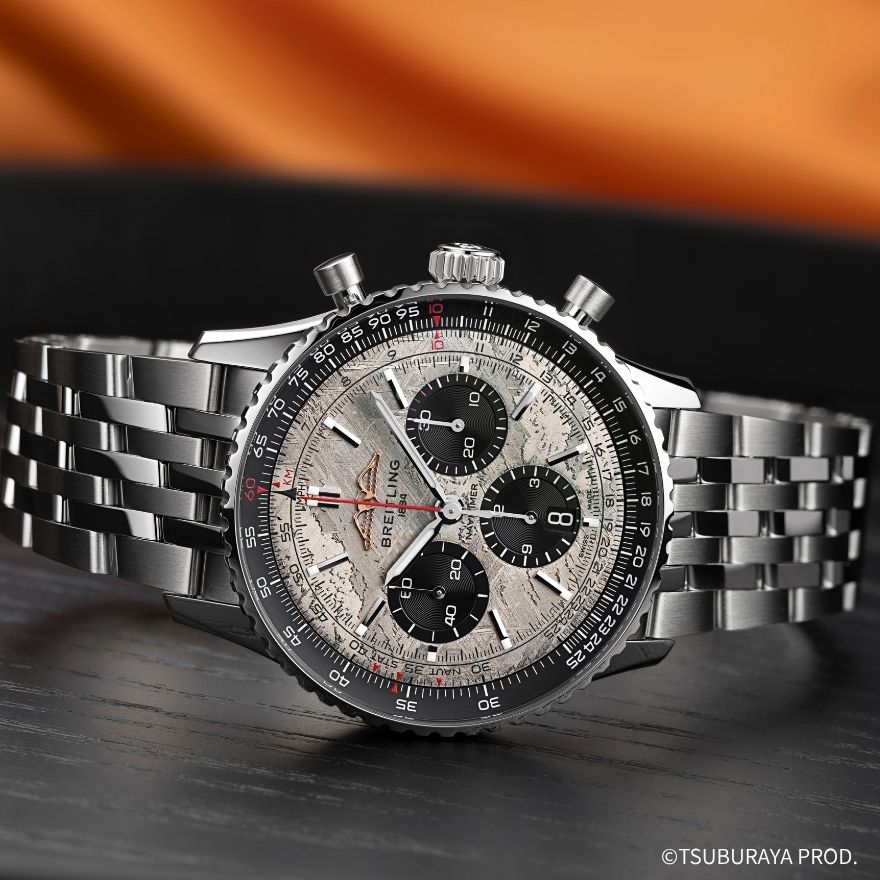 BREITLING（ブライトリング） ナビタイマー B01 クロノグラフ 43 ウルトラマン リミテッド