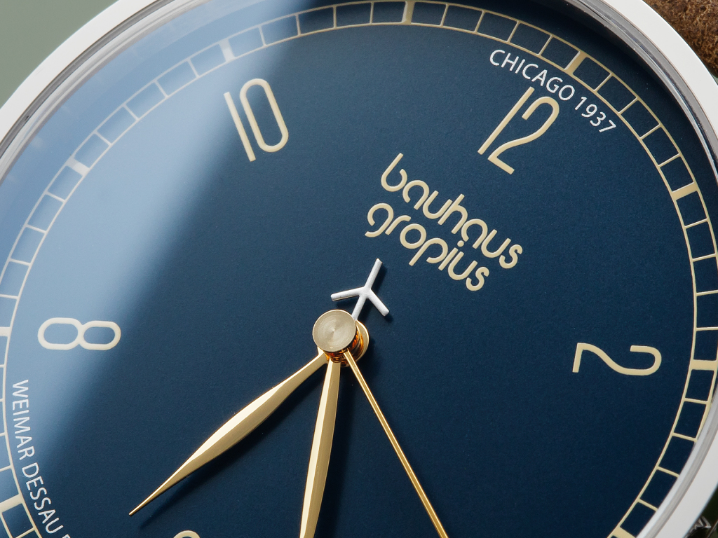 CHICAGO-1937-LIMITED-EDITION_dial