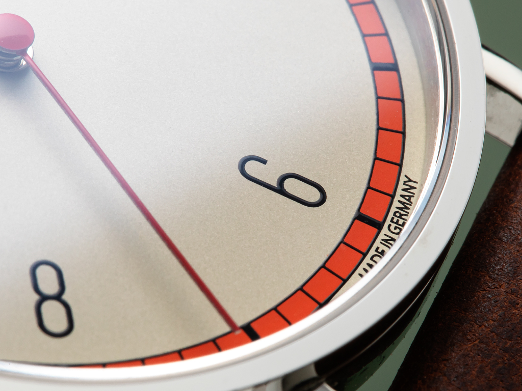 DESSAU-1925_dial02