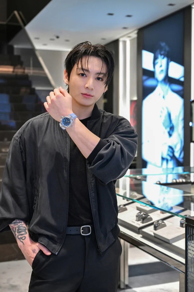 HUBLOT（ウブロ） ビッグ・バン サファイア スカイブルー